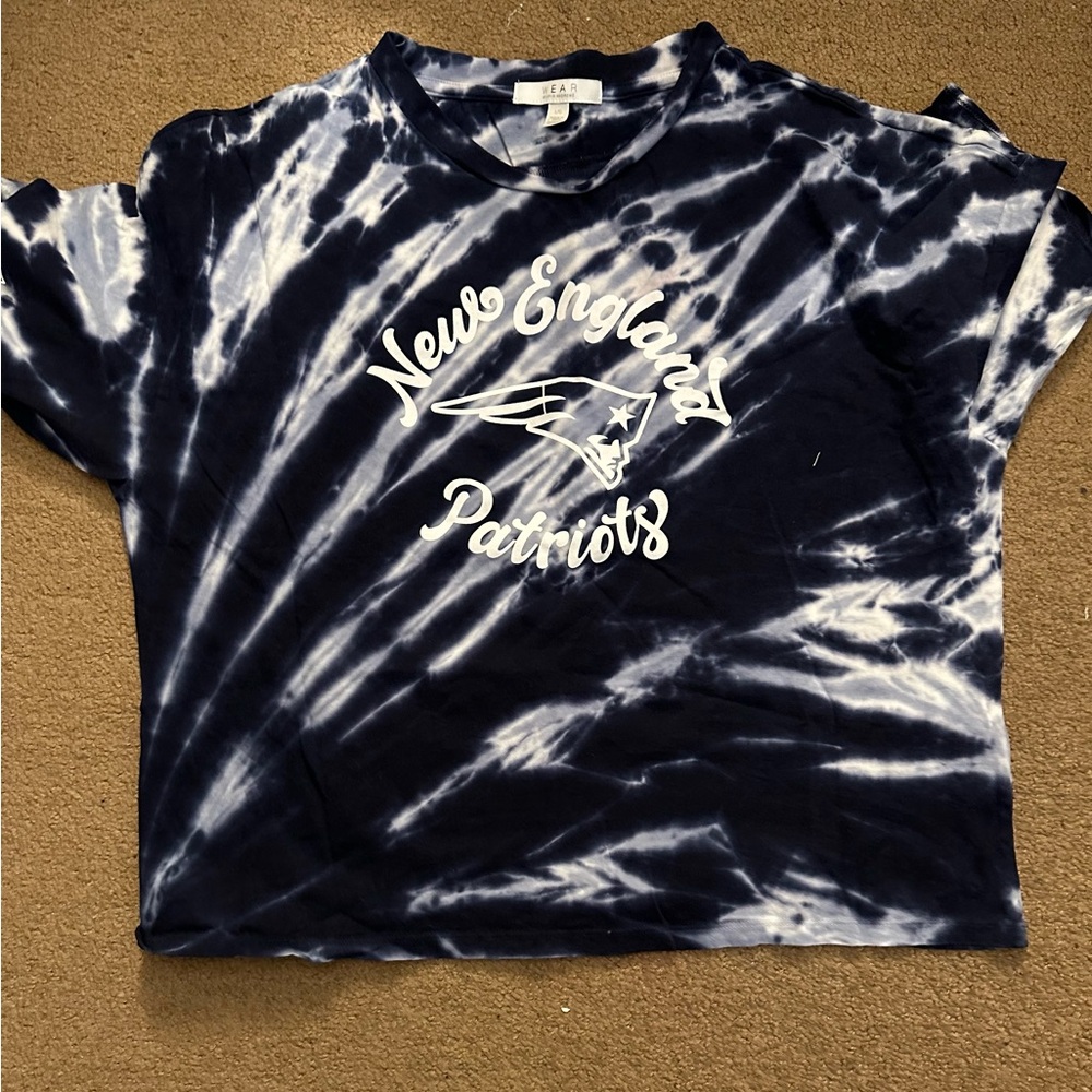 Short Sleeve Patriots Tee.